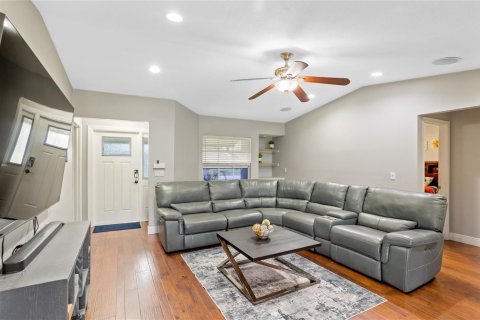 Casa en venta en Royal Palm Beach, Florida, 3 dormitorios, 165.18 m2 № 2389589 - foto 3