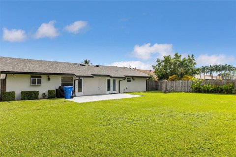 Casa en venta en Royal Palm Beach, Florida, 3 dormitorios, 165.18 m2 № 2389589 - foto 25