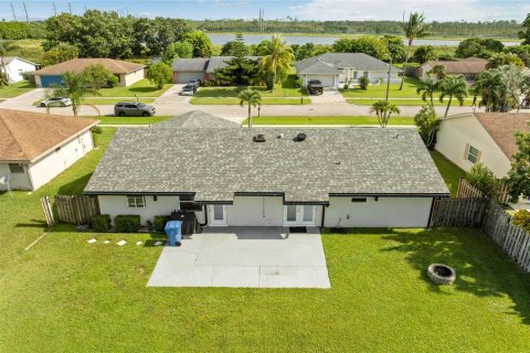 Casa en venta en Royal Palm Beach, Florida, 3 dormitorios, 165.18 m2 № 2389589 - foto 30