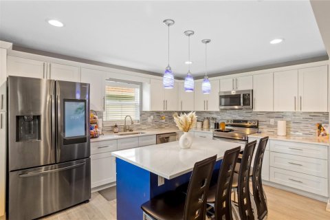 Casa en venta en Royal Palm Beach, Florida, 3 dormitorios, 165.18 m2 № 2389589 - foto 9