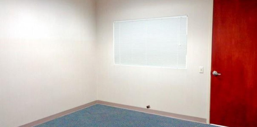 Immobilier commercial à Sunrise, Floride № 742130