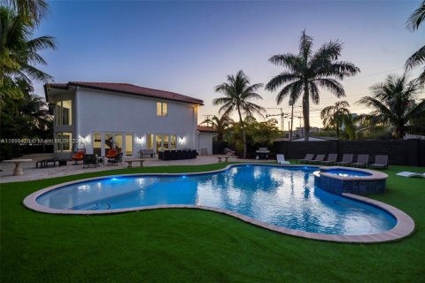 Villa ou maison à vendre à Dania Beach, Floride: 7 chambres, 432 m2 № 1951099 - photo 6