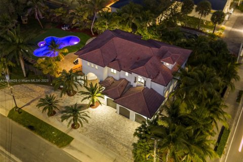 Villa ou maison à vendre à Dania Beach, Floride: 7 chambres, 432 m2 № 1951099 - photo 4