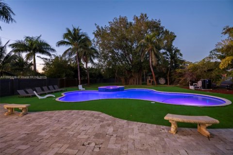 Villa ou maison à vendre à Dania Beach, Floride: 7 chambres, 432 m2 № 1951099 - photo 15