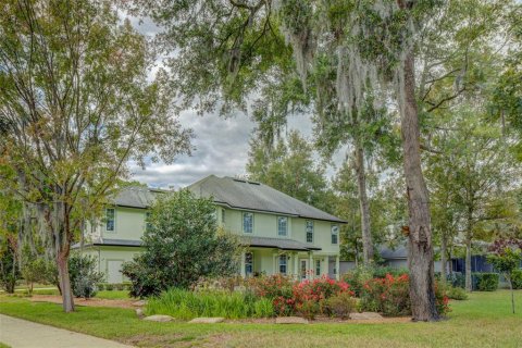 House in Fernandina Beach, Florida 5 bedrooms, 343 sq.m. № 1545111 - photo 3