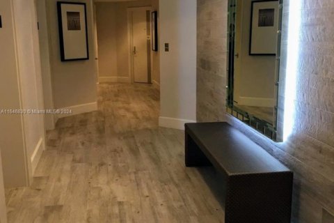 Condominio en venta en Aventura, Florida, 3 dormitorios, 173.26 m2 № 1863491 - foto 19