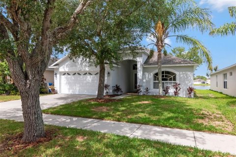 House in Ruskin, Florida 3 bedrooms, 152.36 sq.m. № 2238193
