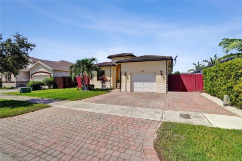 Villa ou maison à vendre à Homestead, Floride: 3 chambres, 145.86 m2 № 1939025 - photo 3