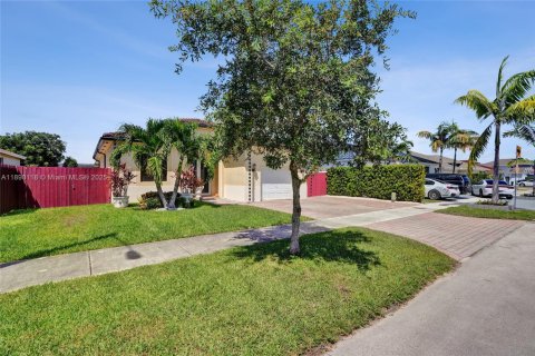 Villa ou maison à vendre à Homestead, Floride: 3 chambres, 145.86 m2 № 1939025 - photo 4