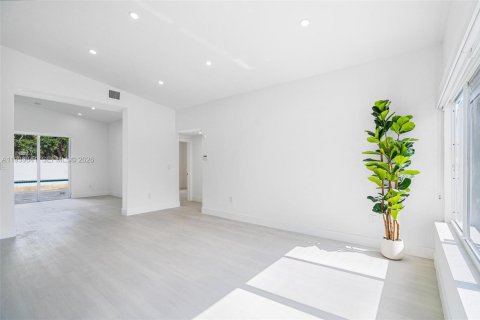 Купить виллу или дом в Майами, Флорида 3 спальни, 146.41м2, № 1996889 - фото 4