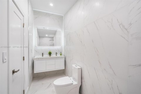 Купить виллу или дом в Майами, Флорида 3 спальни, 146.41м2, № 1996889 - фото 21