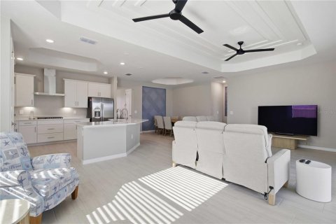 Casa en venta en Lakewood Ranch, Florida, 2 dormitorios, 171.87 m2 № 2150263 - foto 11
