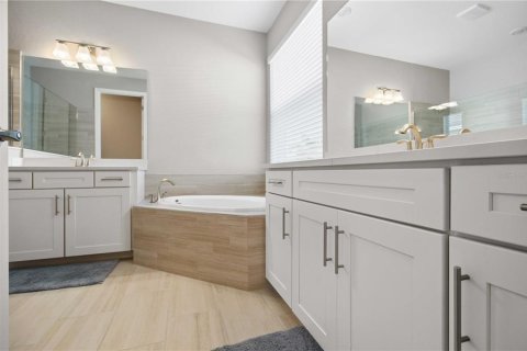 Casa en venta en Lakewood Ranch, Florida, 2 dormitorios, 171.87 m2 № 2150263 - foto 25