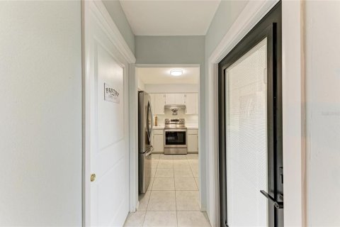 House in Sarasota, Florida 2 bedrooms, 137.68 sq.m. № 2394310 - photo 14