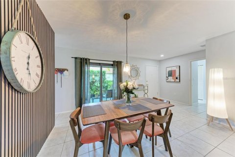 House in Sarasota, Florida 2 bedrooms, 137.68 sq.m. № 2394310 - photo 20