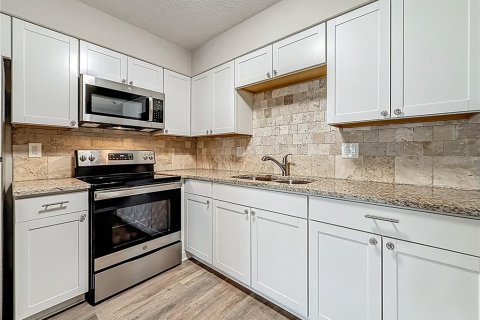 Купить виллу или дом в Ларго, Флорида 4 комнаты, 81.75м2, № 1899414 - фото 4