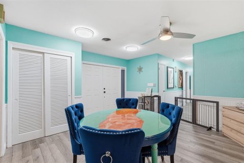 Villa ou maison à vendre à Saint Petersburg, Floride: 4 chambres, 179.86 m2 № 2113837 - photo 15