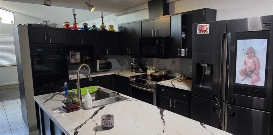 Casa en Old Town, Florida 3 dormitorios, 156.45 m2 № 2198930