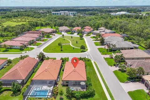 Villa ou maison à vendre à Bradenton, Floride: 3 chambres, 187.29 m2 № 2419213 - photo 5