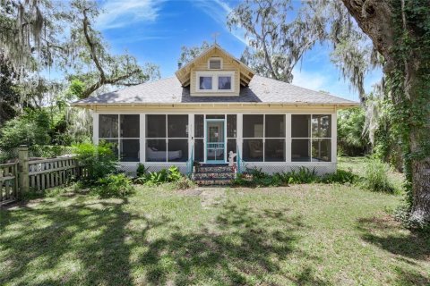 House in Hawthorne, Florida 3 bedrooms, 127.83 sq.m. № 1866694 - photo 1