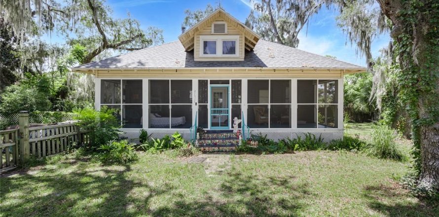 House in Hawthorne, Florida 3 bedrooms, 127.83 sq.m. № 1866694