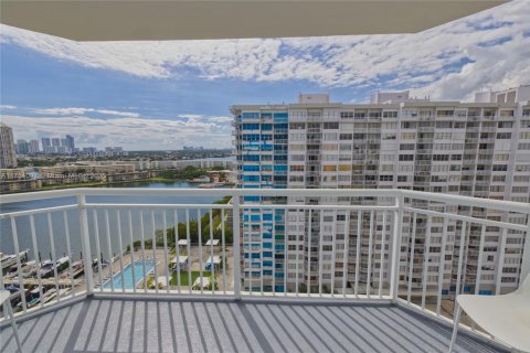 Copropriété à louer à Aventura, Floride: 1 chambre, 93.37 m2 № 1860365 - photo 23