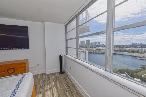Copropriété à louer à Aventura, Floride: 1 chambre, 93.37 m2 № 1860365 - photo 16