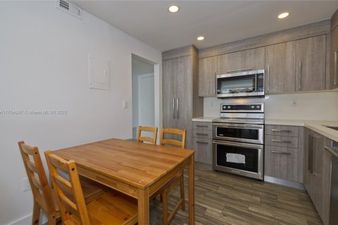 Copropriété à louer à Aventura, Floride: 1 chambre, 93.37 m2 № 1860365 - photo 9
