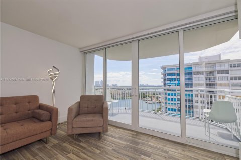 Copropriété à louer à Aventura, Floride: 1 chambre, 93.37 m2 № 1860365 - photo 4