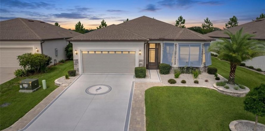 Villa ou maison à Ocala, Floride 3 chambres, 204.01 m2 № 2298222