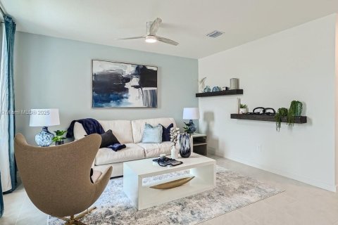 Townhouse in Florida City, Florida 3 bedrooms, 128.21 sq.m. № 1845549 - photo 6