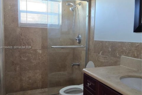 Снять в аренду кондоминиум в Норт-Майами, Флорида 1 спальня, 52.3м2, № 2045893 - фото 14