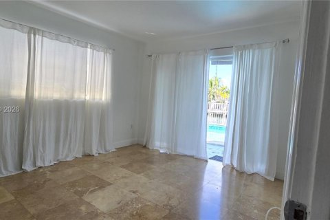 Снять в аренду кондоминиум в Норт-Майами, Флорида 1 спальня, 52.3м2, № 2045893 - фото 16