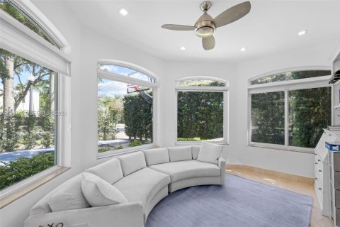 Villa ou maison à vendre à Miami Beach, Floride: 4 chambres, 221.48 m2 № 2064068 - photo 5