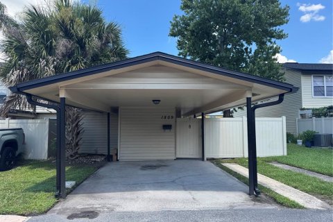 Townhouse in Orlando, Florida 3 bedrooms, 120.22 sq.m. № 2150634