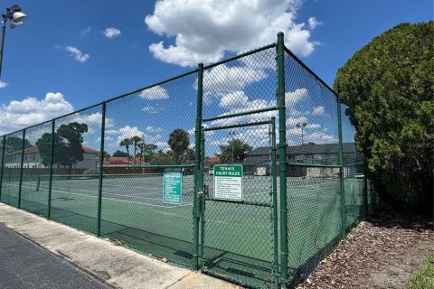 Townhouse in Orlando, Florida 3 bedrooms, 120.22 sq.m. № 2150634 - photo 19