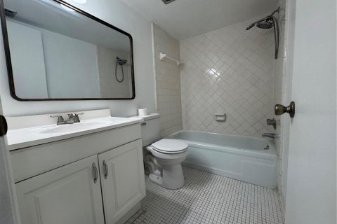 Townhouse in Orlando, Florida 3 bedrooms, 120.22 sq.m. № 2150634 - photo 9