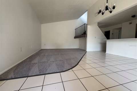 Townhouse in Orlando, Florida 3 bedrooms, 120.22 sq.m. № 2150634 - photo 3