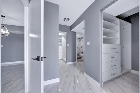 Copropriété à vendre à Pembroke Pines, Floride: 2 chambres, 120.31 m2 № 2187982 - photo 14