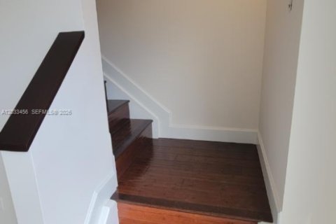 Touwnhouse à louer à Fort Lauderdale, Floride: 1 chambre, 81.57 m2 № 2078499 - photo 8