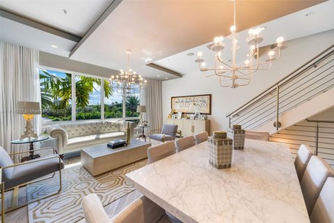 Touwnhouse à vendre à Doral, Floride: 4 chambres, 246.66 m2 № 1860850 - photo 11