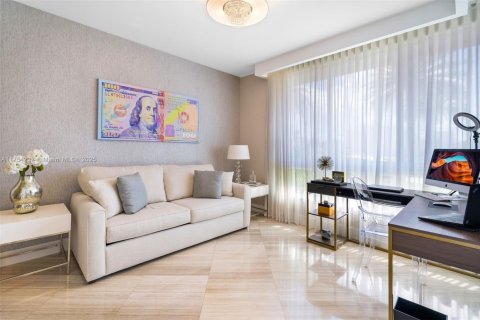 Touwnhouse à vendre à Doral, Floride: 4 chambres, 246.66 m2 № 1860850 - photo 6