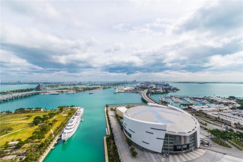 Condo in Miami, Florida, 1 bedroom  № 2089943