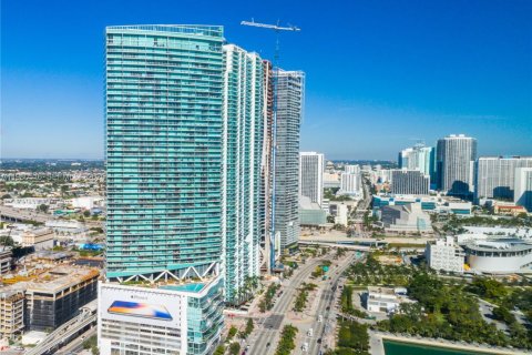 Condo in Miami, Florida, 1 bedroom № 2089943 - photo 20