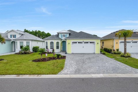 House in Daytona Beach, Florida 2 bedrooms, 192.03 sq.m. № 2345264