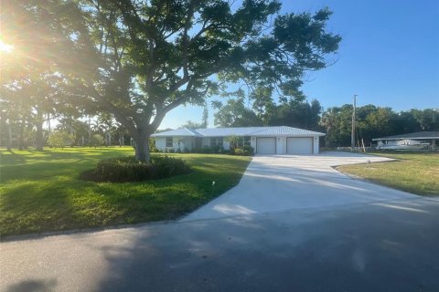 Villa ou maison à Bradenton, Floride 2 chambres, 157.93 m2 № 2110459