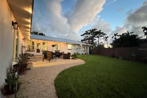 Villa ou maison à louer à Bradenton, Floride: 2 chambres, 157.93 m2 № 2110459 - photo 22