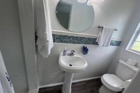 Villa ou maison à louer à Bradenton, Floride: 2 chambres, 157.93 m2 № 2110459 - photo 23