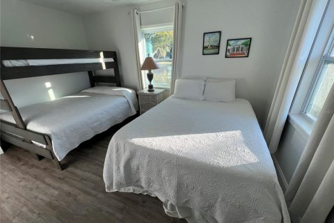 Villa ou maison à louer à Bradenton, Floride: 2 chambres, 157.93 m2 № 2110459 - photo 18