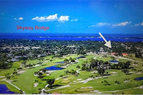 Villa ou maison à louer à Bradenton, Floride: 2 chambres, 157.93 m2 № 2110459 - photo 16